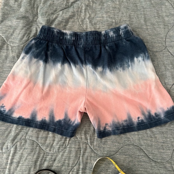 Eighty eight brand tie dye shorts  “Trippy vibes” Medium - Picture 7 of 9